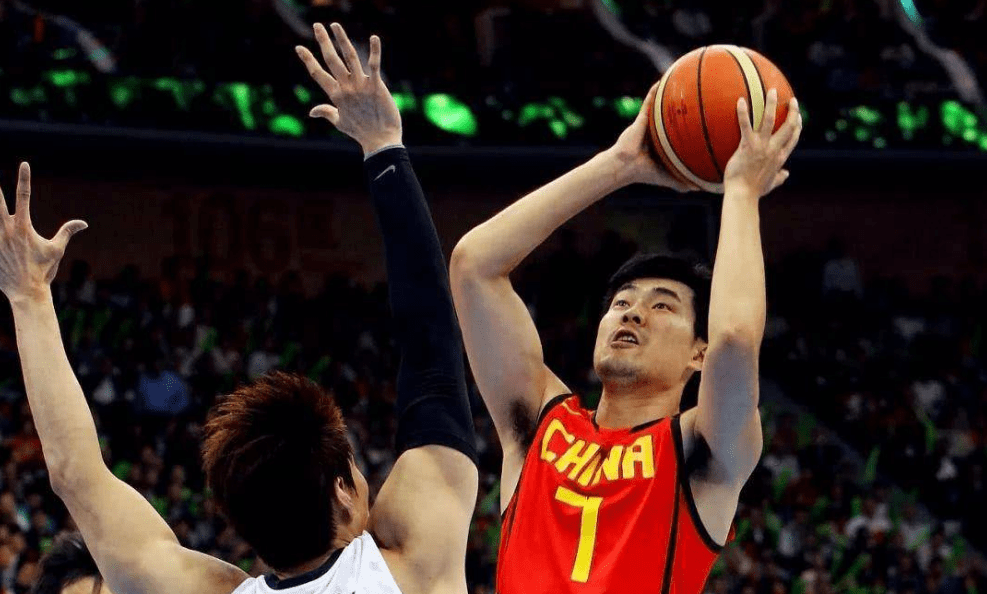 包含意大利男篮绝杀尼日利亚男篮，波尔津吉斯打破历史纪录的词条