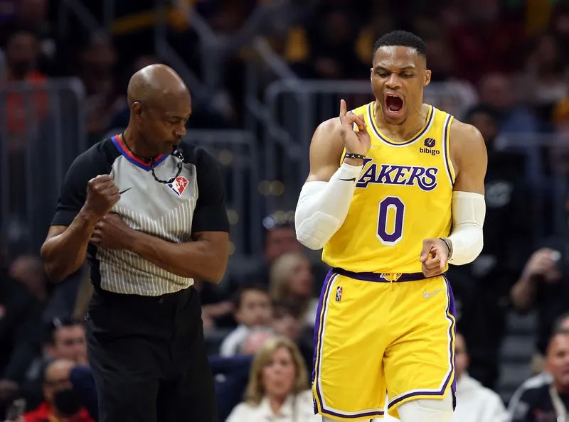 开云在线赛事平台-76人碾压湖人，陶汉林点燃赛场的简单介绍