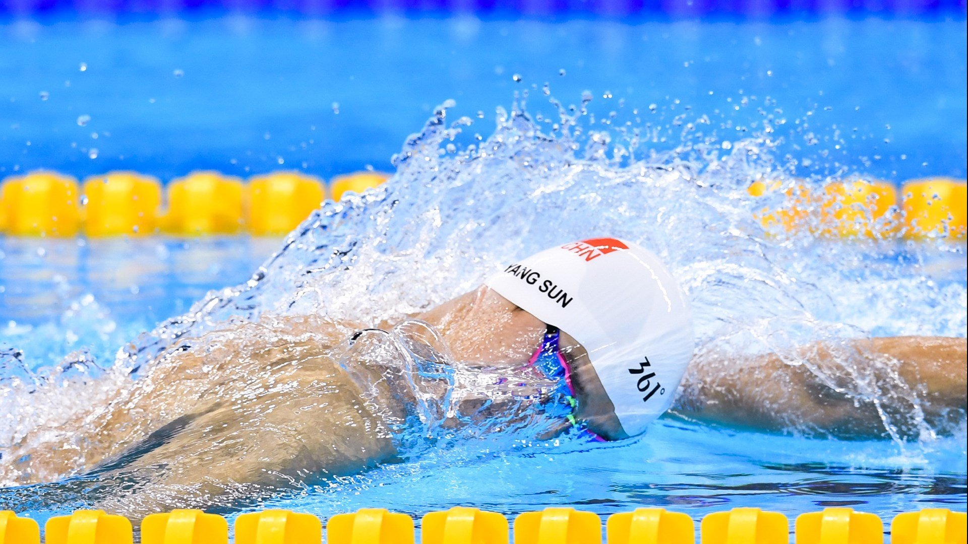 当曼城蓝遇见桑巴黄，凯恩的绝杀时刻如何重写足球叙事