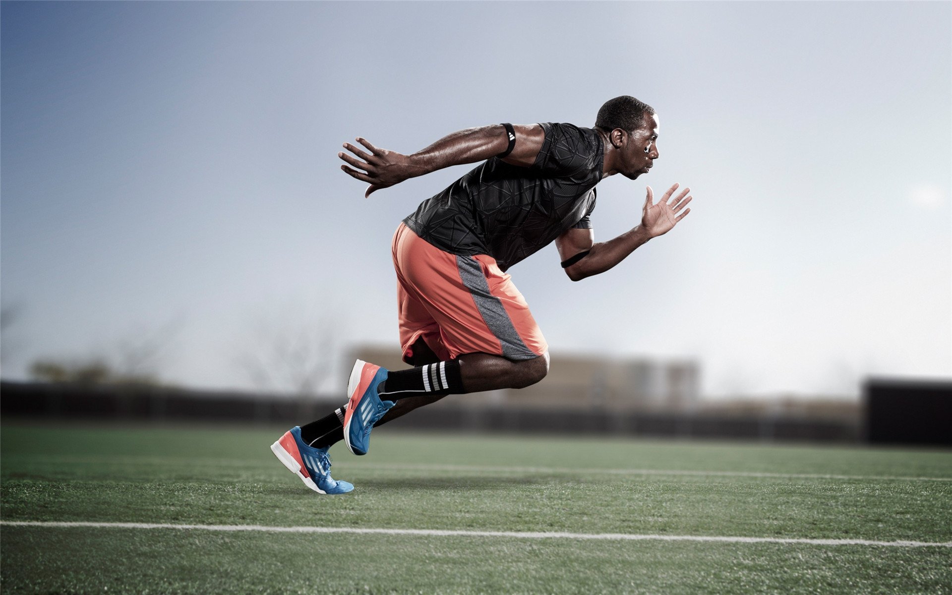 当美国梦遇见蓝桥铁闸，阿坎吉的制胜之夜如何定义足球的跨国魅力