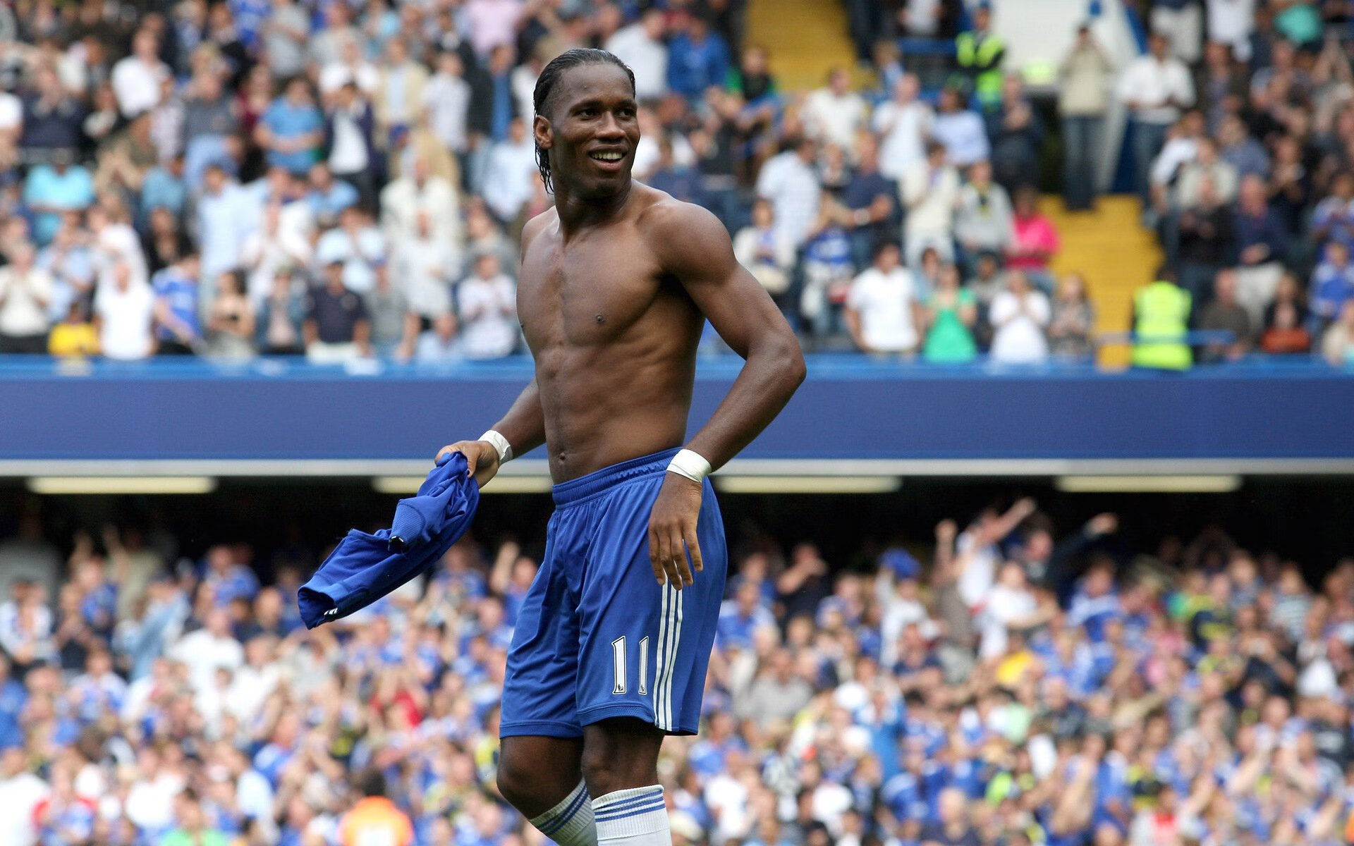 开云体育app-卢卡库统治全场，南非对阵巴拉圭，一场属于小魔兽的独角戏